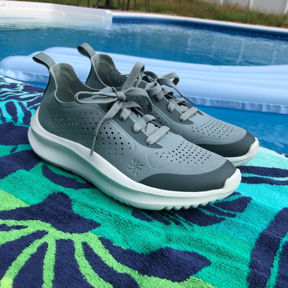 Clarks Cloudsteppers Sage Green Solevana Lace Up Sneakers
